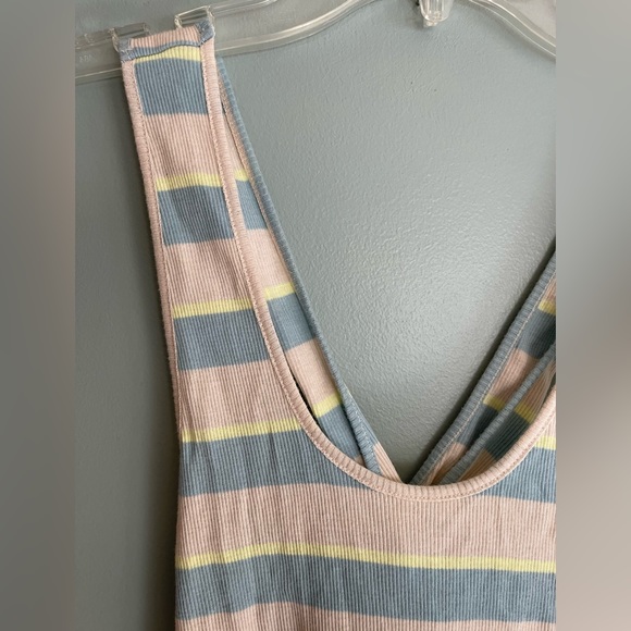 Striped Ribbed Tank Top - Picture 5 of 7